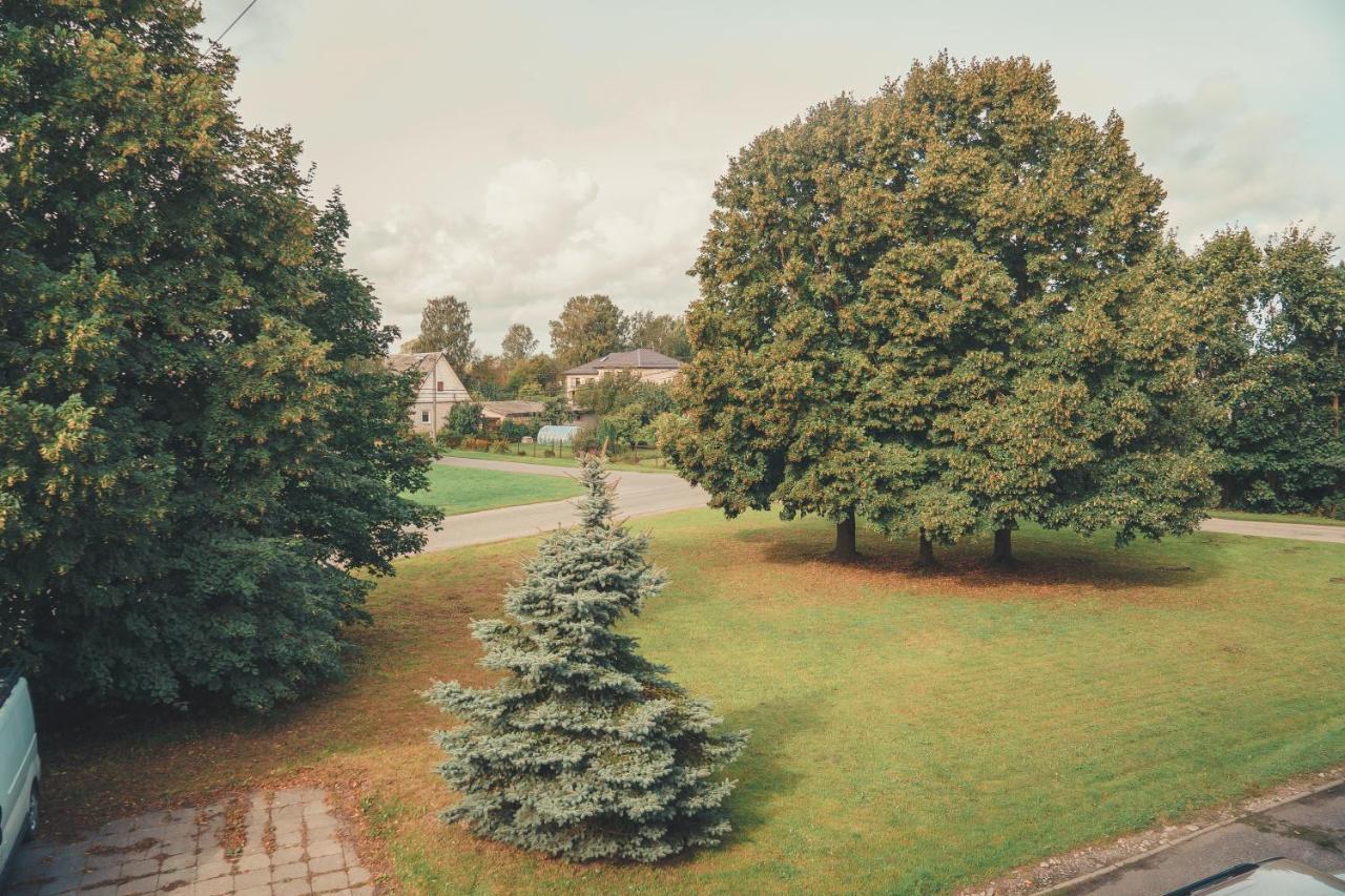 Hotell Paeaesuke Jõhvi Buitenkant foto