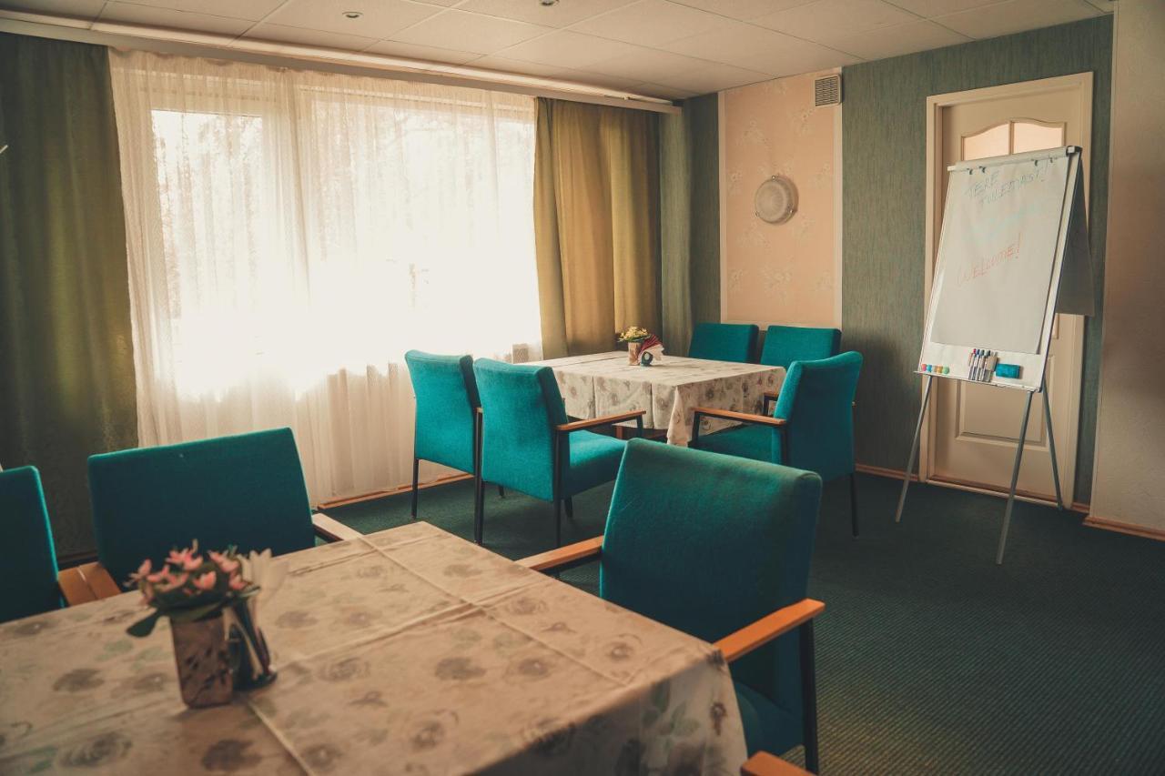 Hotell Paeaesuke Jõhvi Buitenkant foto