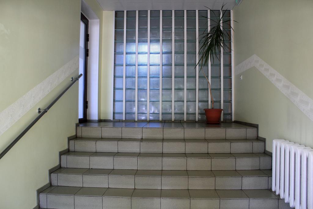 Hotell Paeaesuke Jõhvi Buitenkant foto